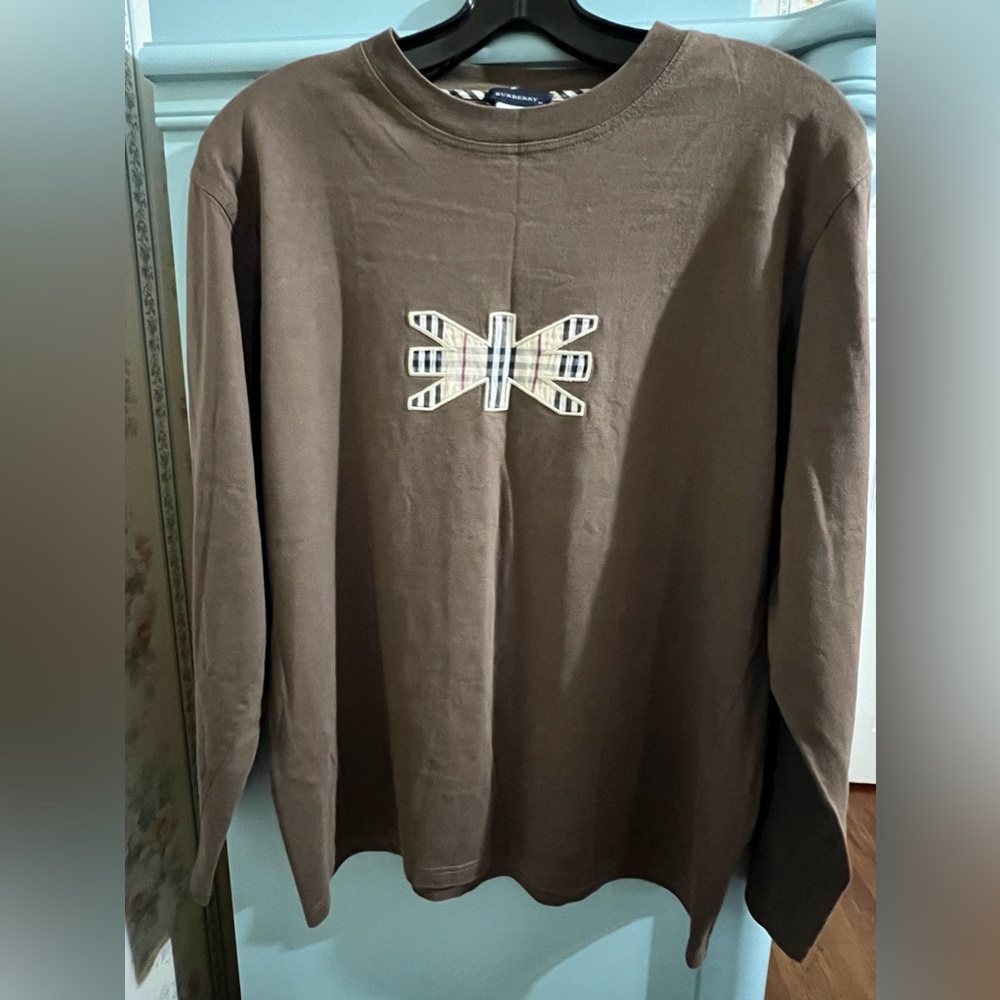 Burberry brown tshirt
